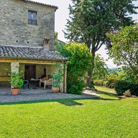 Belvilla By Oyo Locanda Le Querce Frontino Bagian luar foto