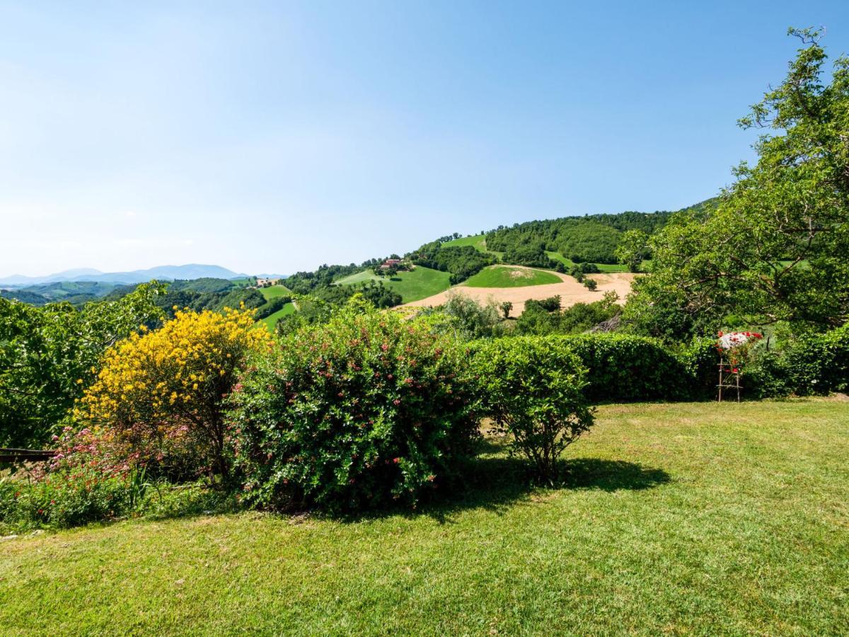 Belvilla By Oyo Locanda Le Querce Frontino Ruang foto